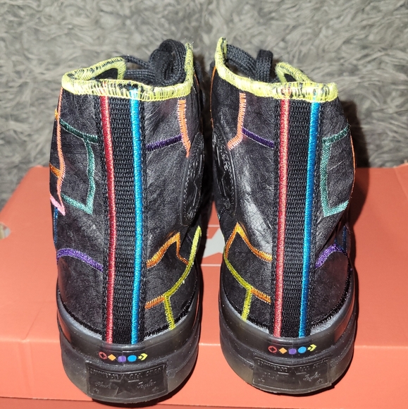 CONVERSE Chuck 70 High Chinese Year Sneakers Black / Black / Opti Yellow - Picture 6 of 9